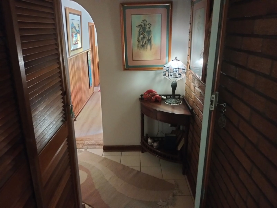 4 Bedroom Property for Sale in Flamwood North West